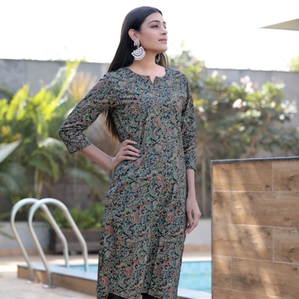 Easygoing-Summer-Outfits-that-Never-Go-Out-of-Trend