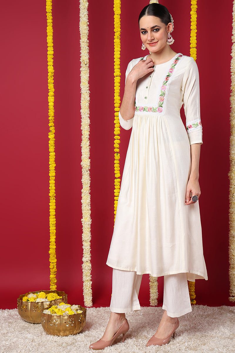 Off White Silk Blend Solid Embroidered Flared Kurta VCK9542