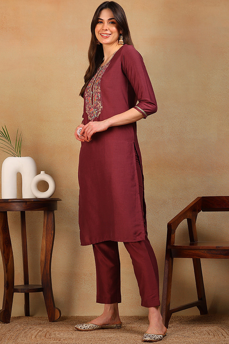 Maroon Silk Blend Solid Embroidered Straight Kurta VCK9580