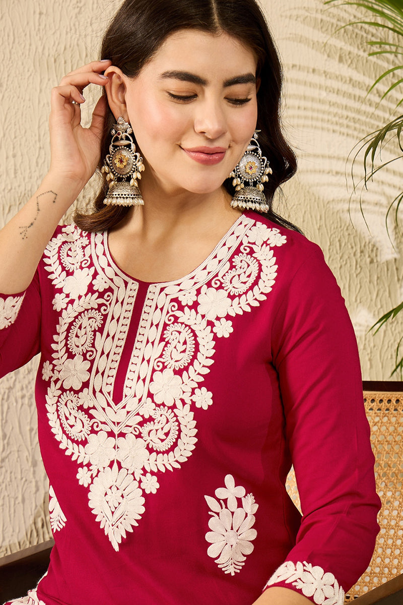 Red Viscose Rayon Solid Embroidered Straight Kurta VCK9782