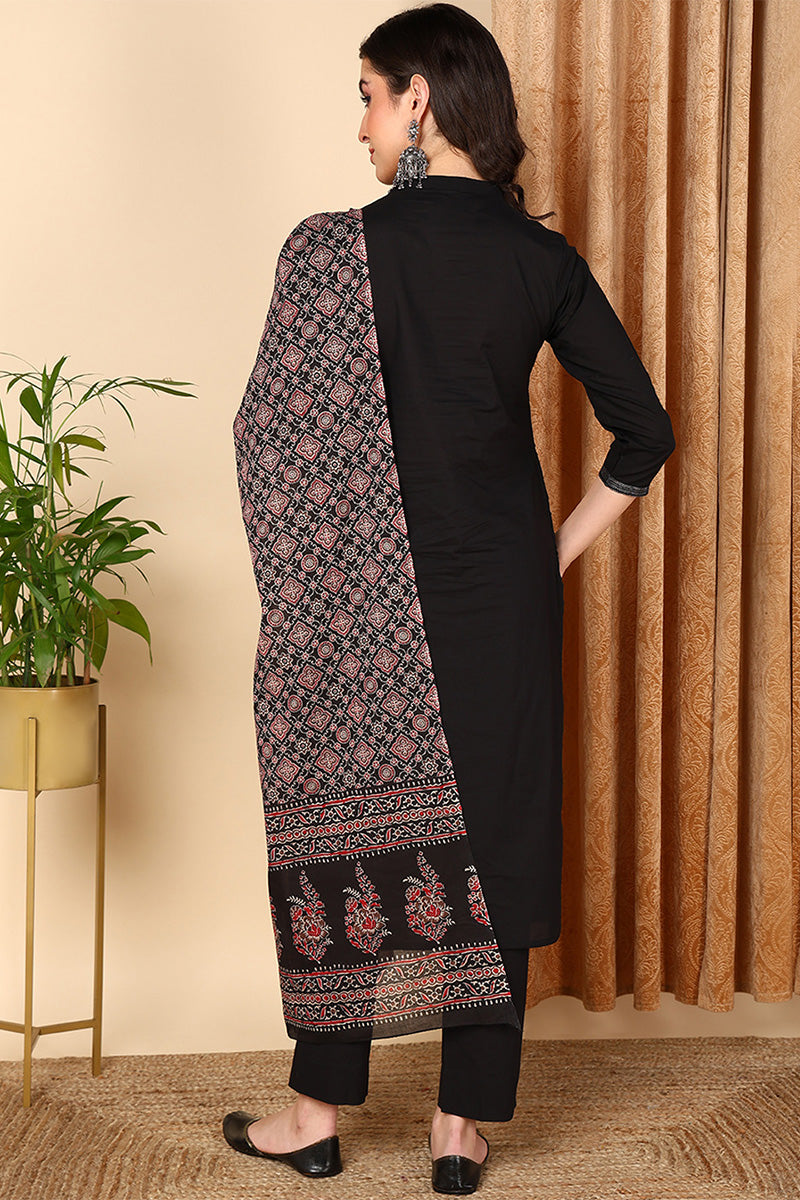 Black Pure Cotton Solid Embroidered Straight Suit Set VKSKD2020