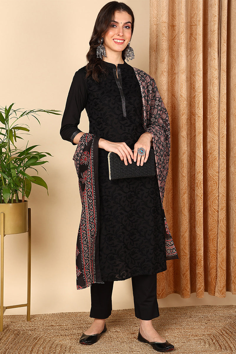 Black Pure Cotton Solid Embroidered Straight Suit Set VKSKD2020