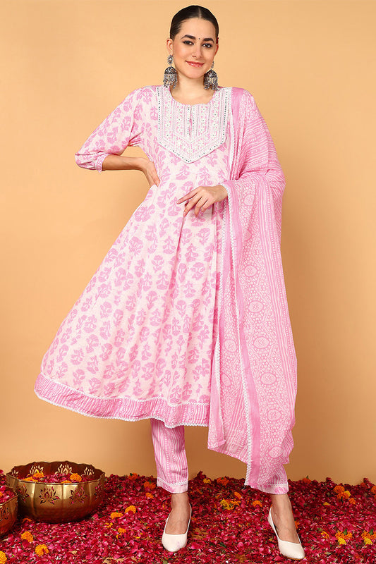 Plus Size Pink Viscose Rayon Ethnic Motifs Printed Flared Suit Set VKSKD2139