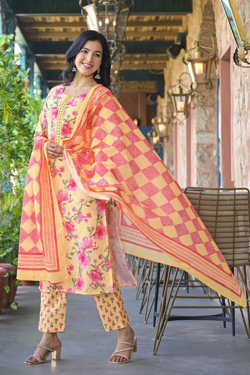 Yellow Rayon Blend Floral Printed Straight Kurta Trousers With Dupatta VKSKD2324