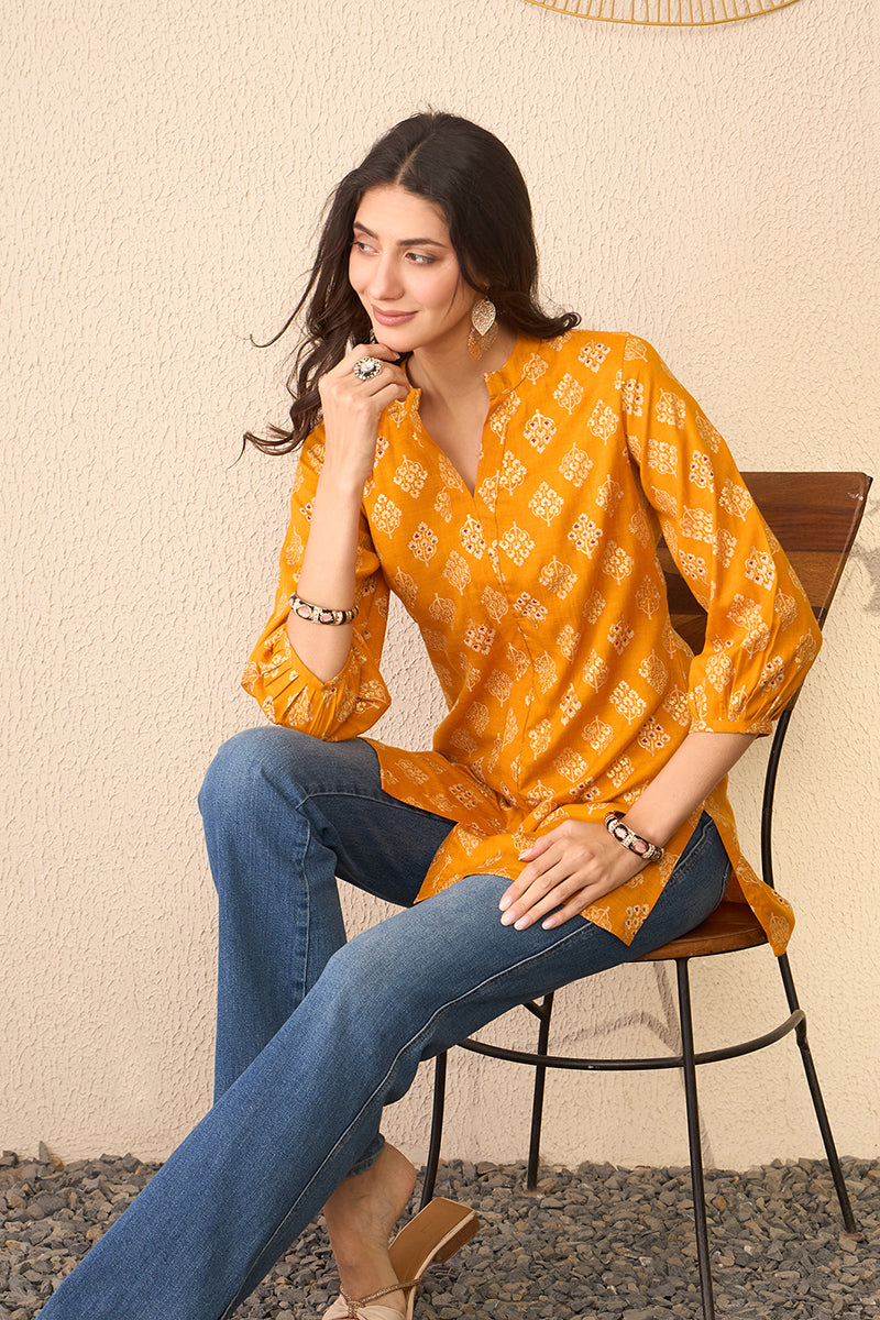 Yellow Cotton Blend Floral Printed Regular Top VT1374
