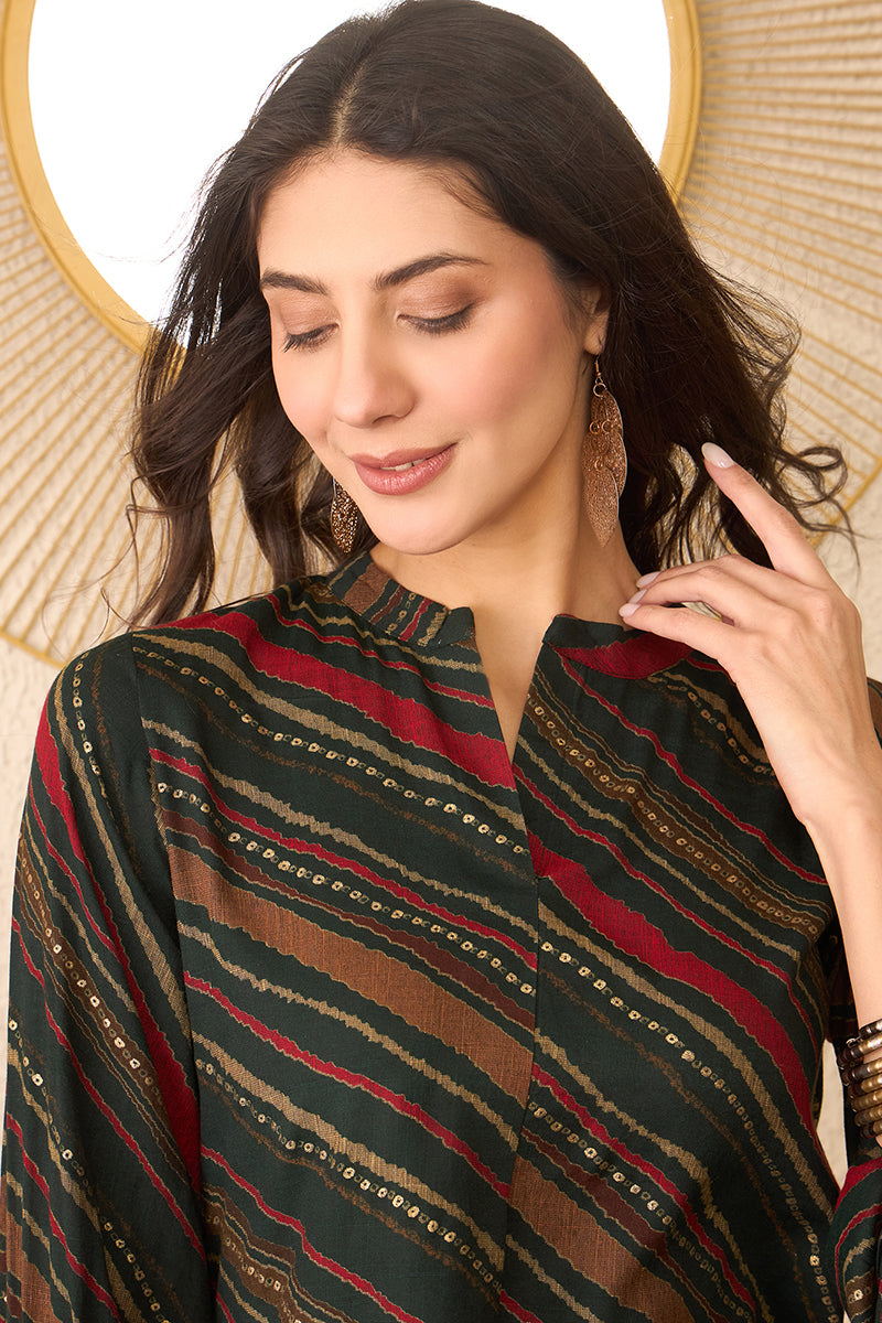 Green Cotton Blend Leheriya Printed Regular Top VT1383