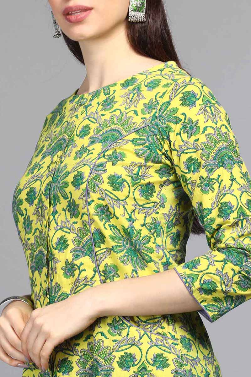 Women Cotton Printed Simple Function Wear Green Kurti VCK1528