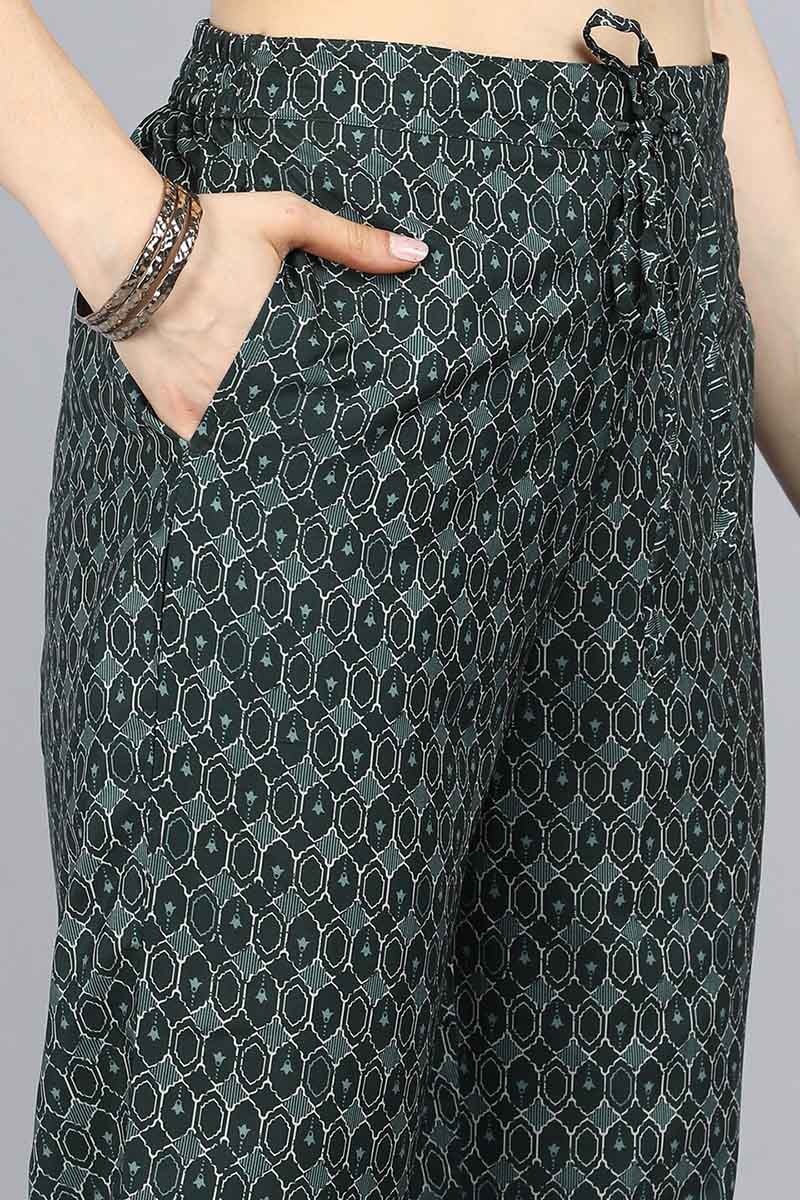 AHIKA Women Green Floral Printed Kurta with Churidar Dupatta