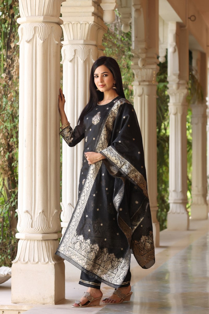 AHIKA Women Black Solid Woven Design Kurta Trousers With Dupatta