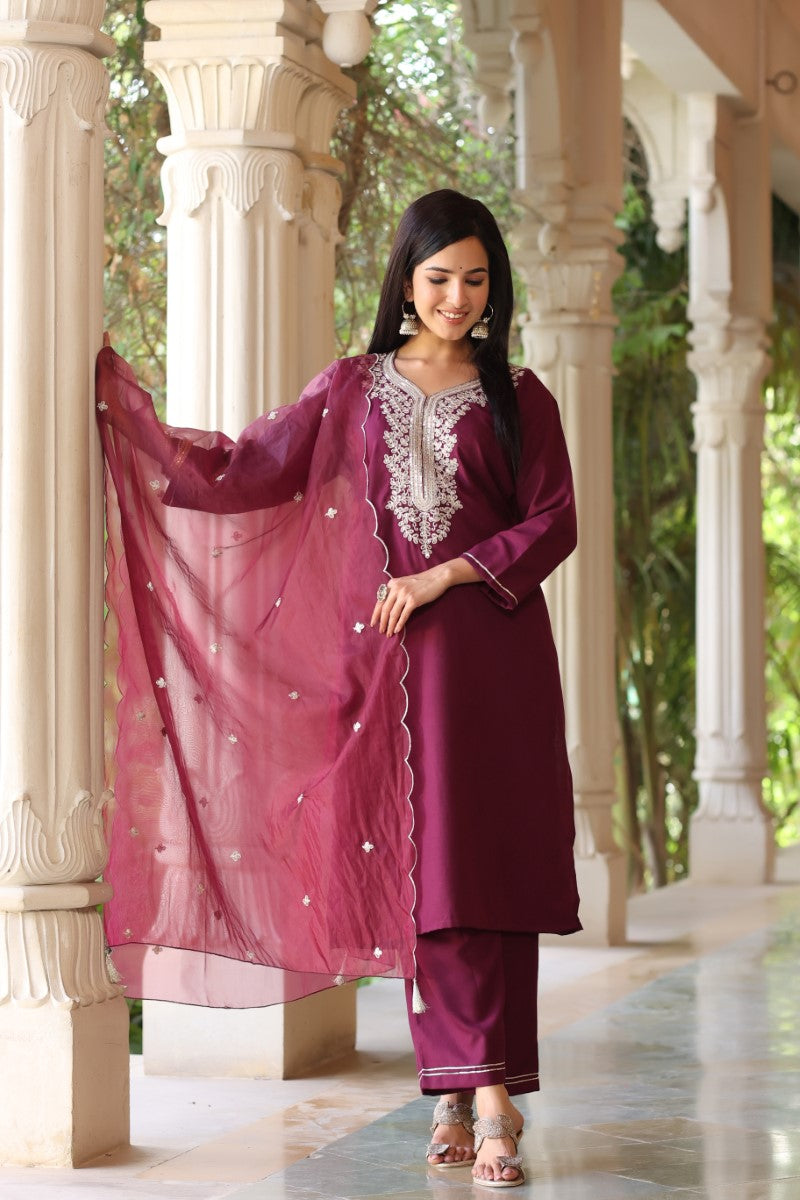 AHIKA Women Purple Embroidered Kurta with Trousers & With Dupatta