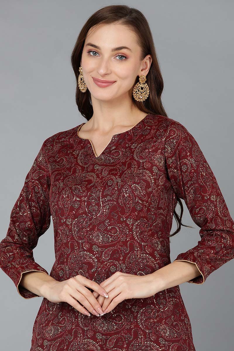 Maroon Silk Blend Paisley Straight Kurta VCK9032
