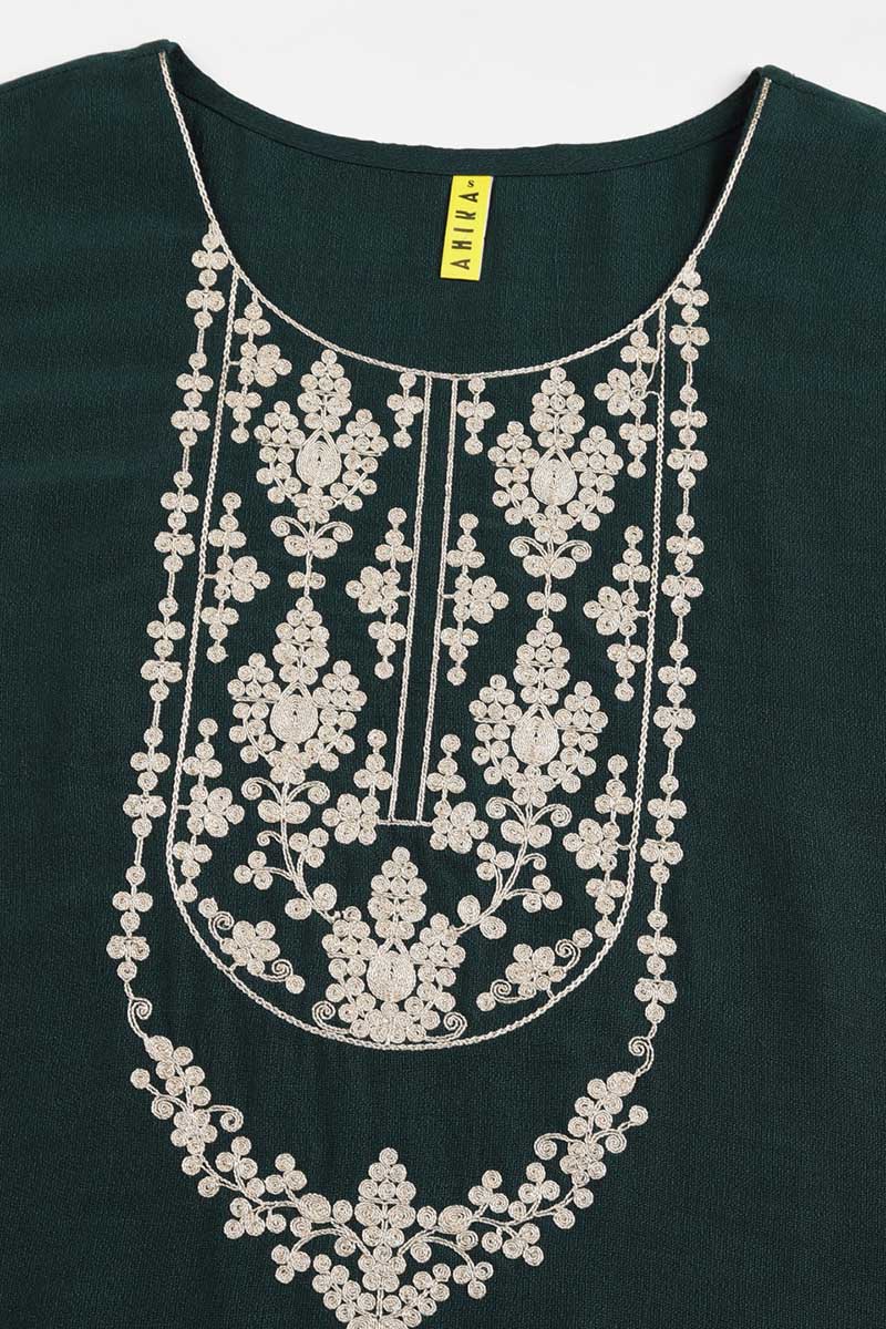 Green Silk Blend Solid Embroidered Straight Kurta