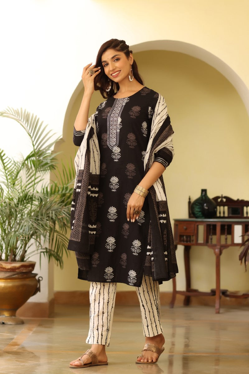 Women Black & White Rayon Blend Printed Kurta with Trousers & Dupatta VKSKD1024