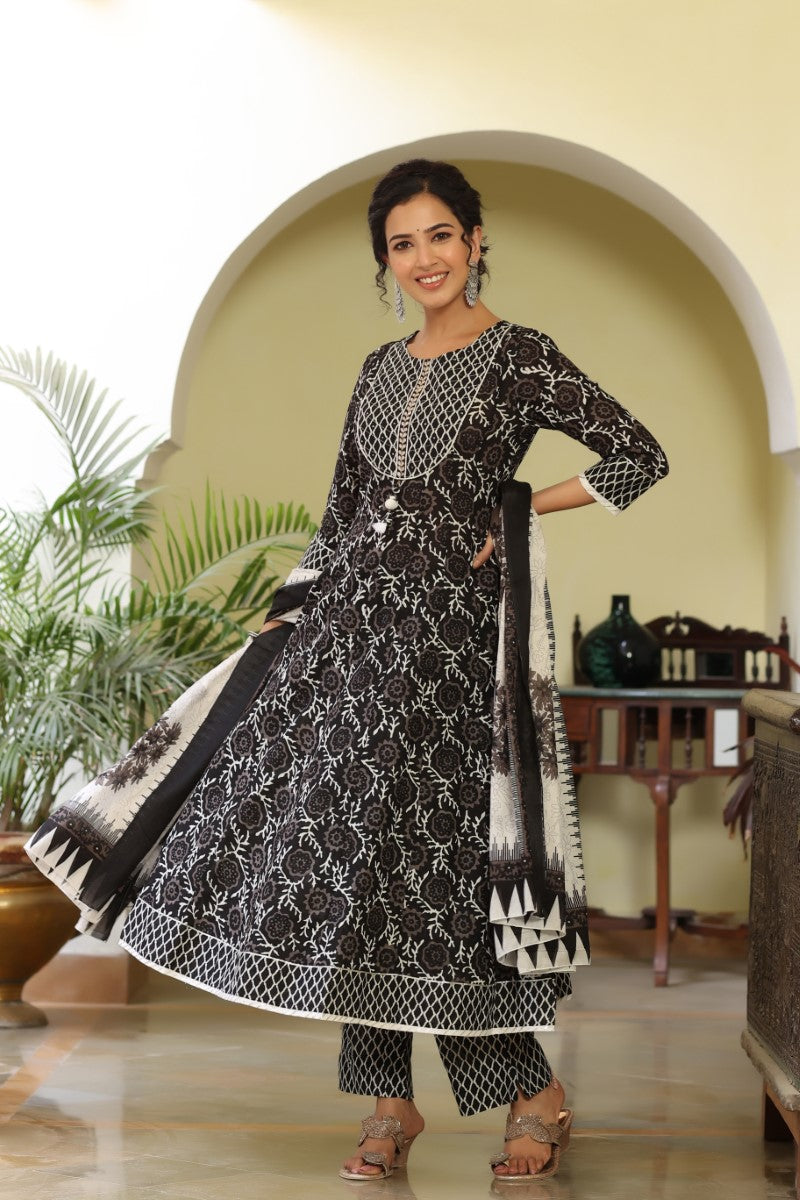 Black White Sequinned Rayon Blend Kurta With Trousers and Dupatta VKSKD1181