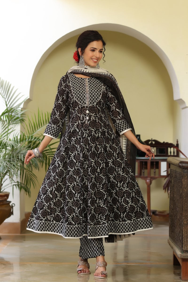 Black White Sequinned Rayon Blend Kurta With Trousers and Dupatta VKSKD1181
