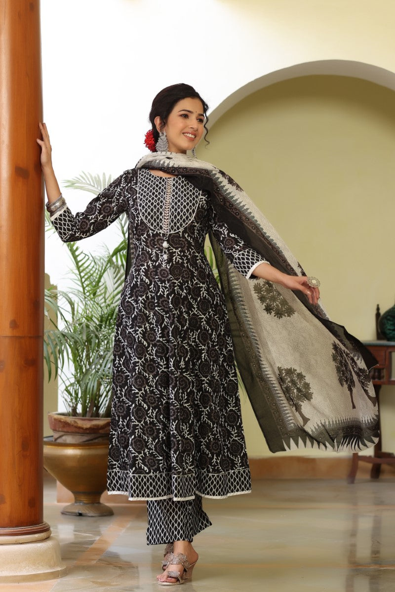 Black White Sequinned Rayon Blend Kurta With Trousers and Dupatta VKSKD1181