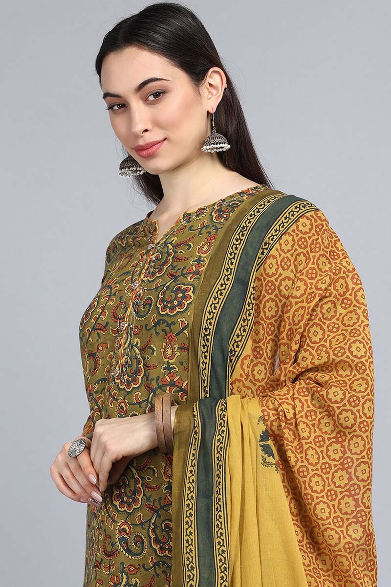 Green Yellow Floral Printed Pure Cotton Kurta with Trousers Dupatta Set VKSKD1254