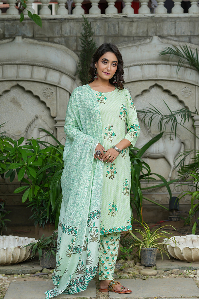 Green Pure Cotton Straight Suit Set VKSKD1263