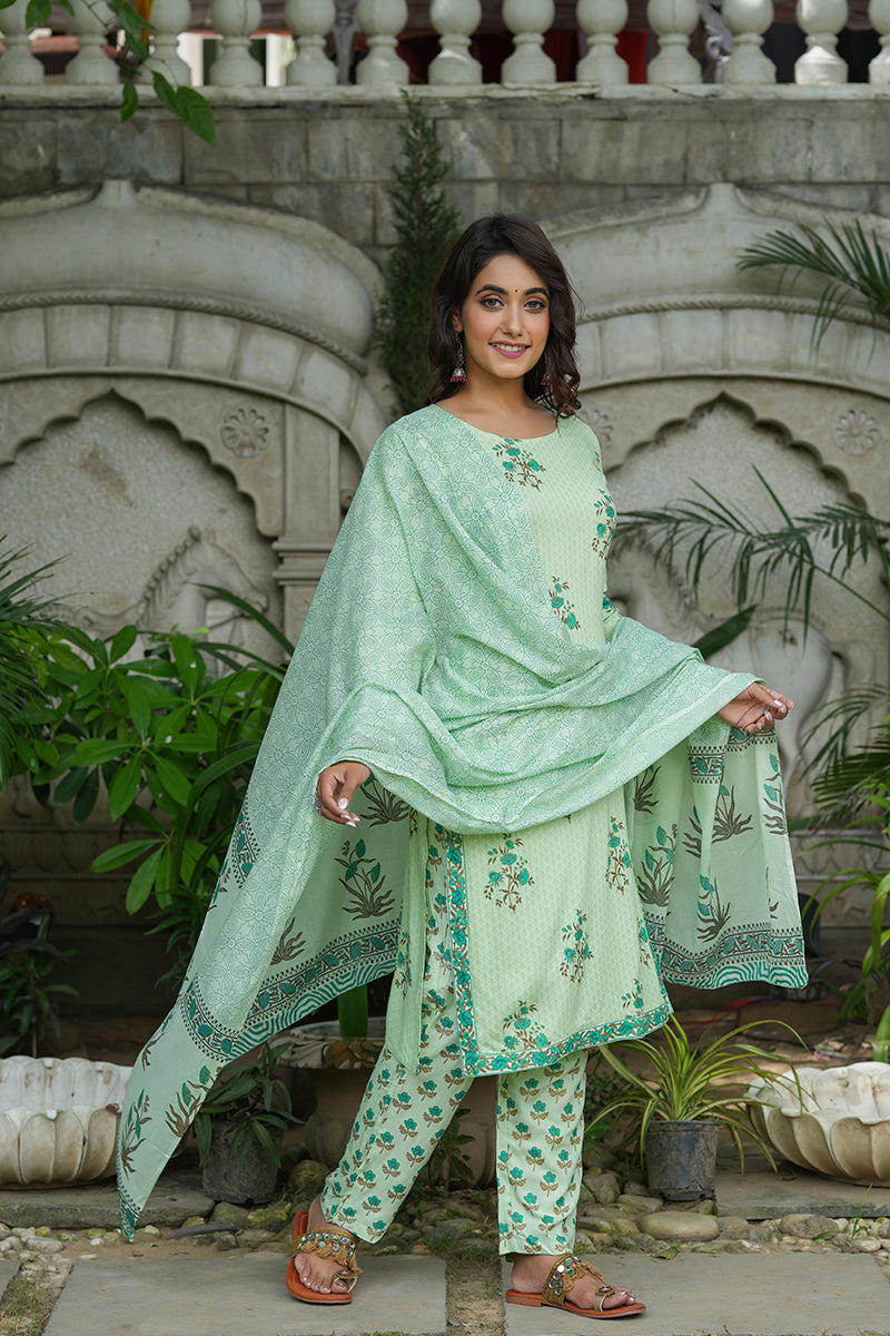 Green Pure Cotton Straight Suit Set VKSKD1263