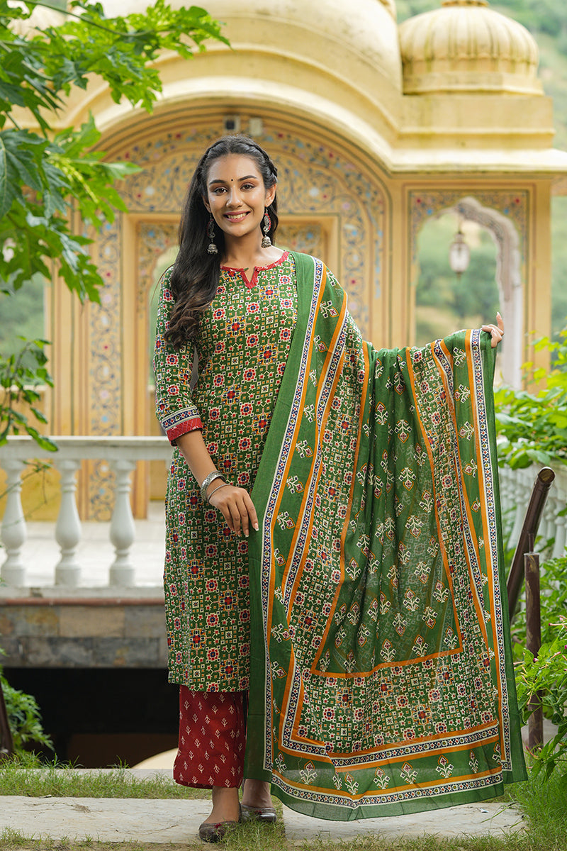 AHIKA Women Green Printed Regular Pure Cotton Kurta with Trousers With Dupatta Set