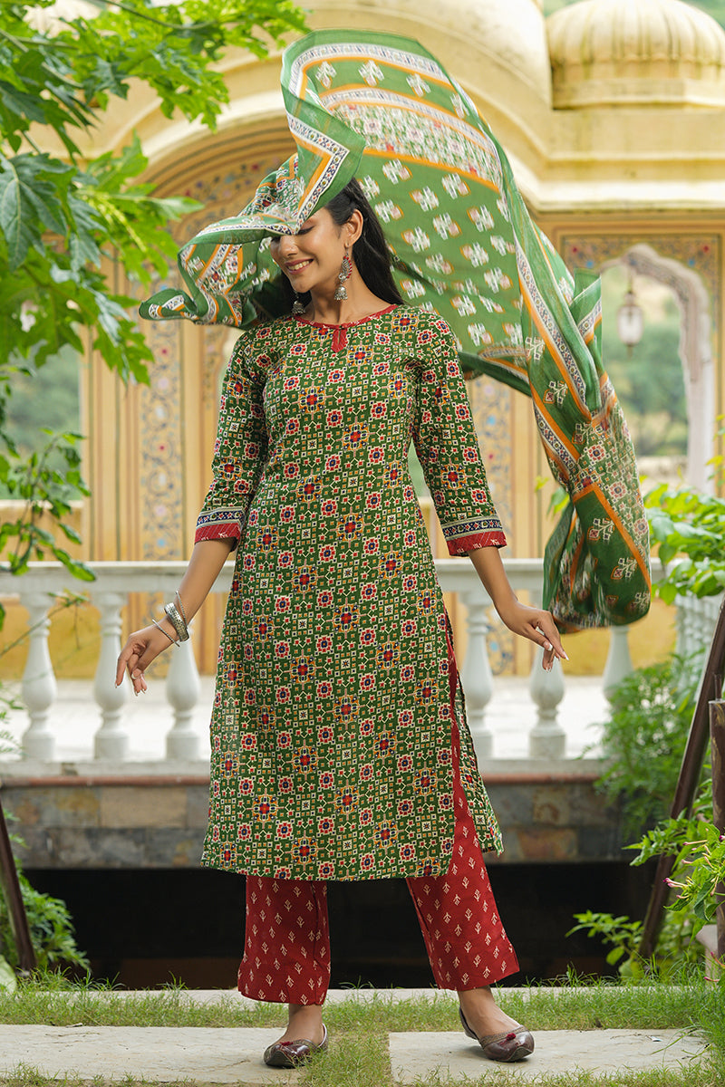 AHIKA Women Green Printed Regular Pure Cotton Kurta with Trousers With Dupatta Set