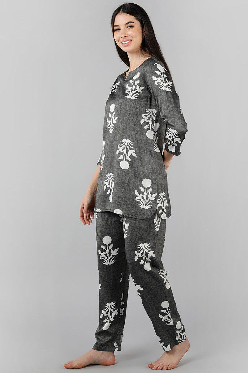 Grey Cotton Ethnic Motifs Night Suit VNWK1047