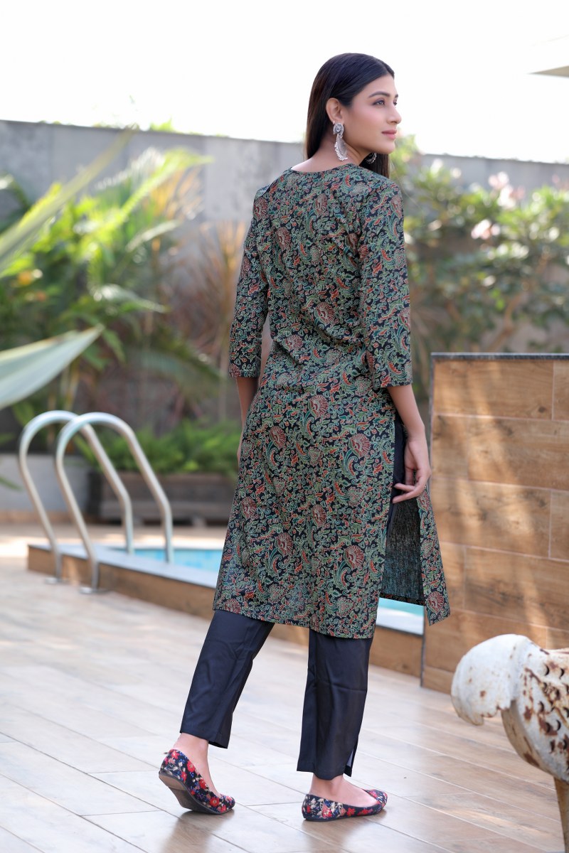 Printed Black Cotton Fabric Kurti VCK1312
