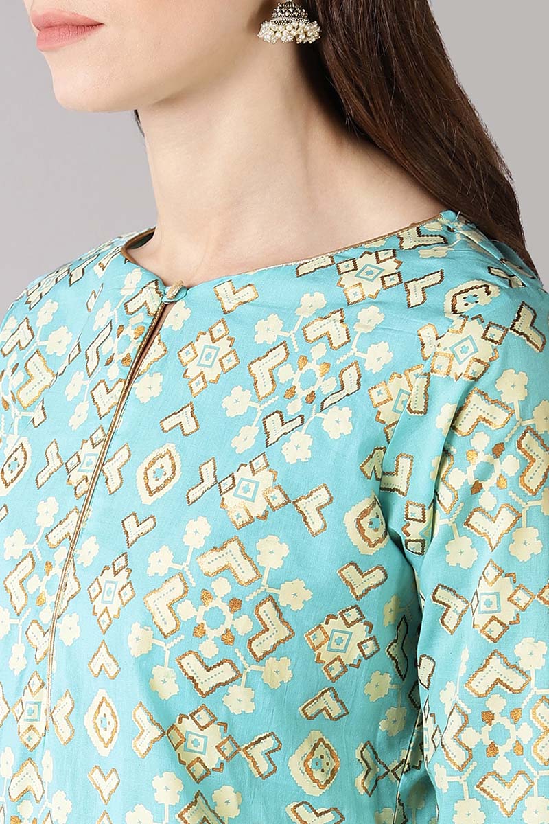 Ahika Women Blue Printed Straight Kurta