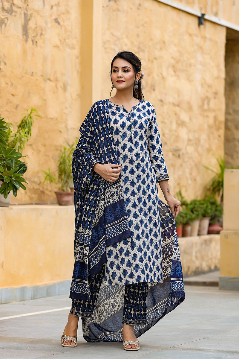 Off White Ethnic Motifs Printed Suit Set VKSKD1099