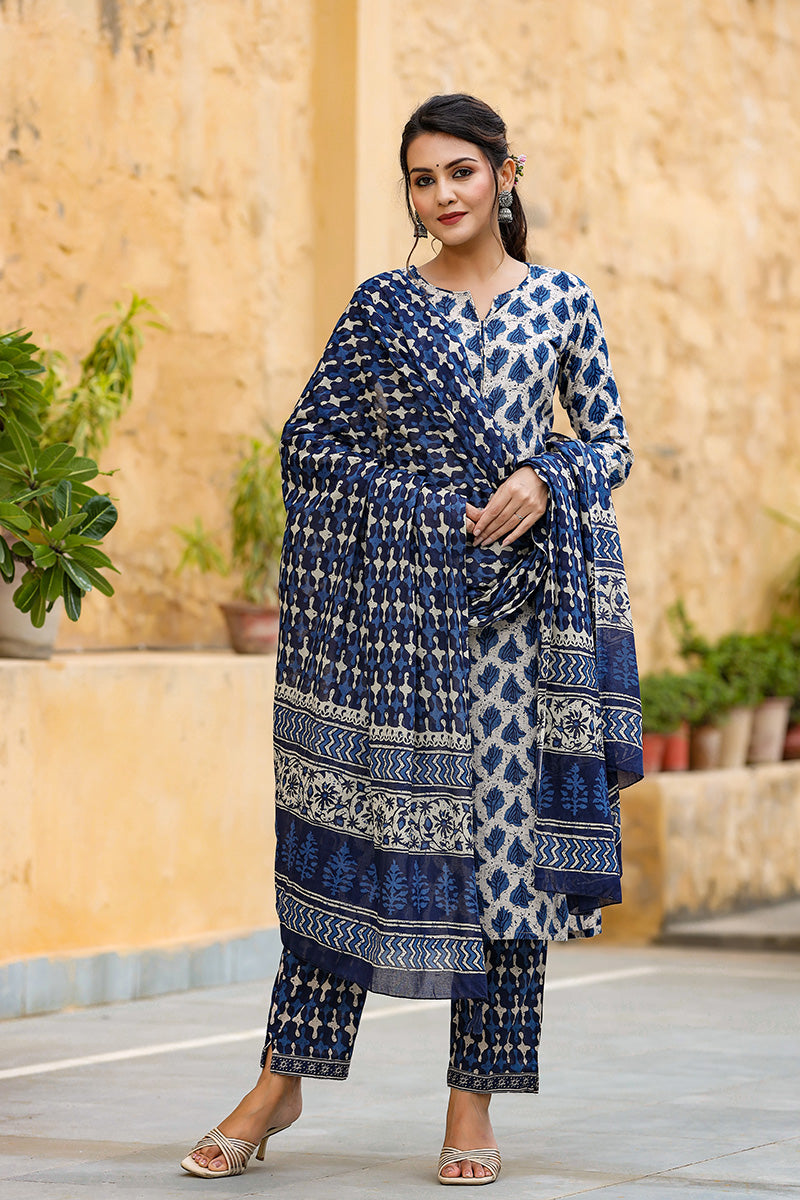 Off White Ethnic Motifs Printed Suit Set VKSKD1099