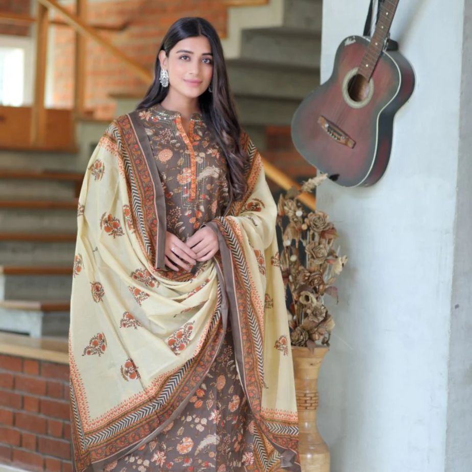 Captivating-Kurtas-To-Flaunt-Your-Style-On-Republic-Day
