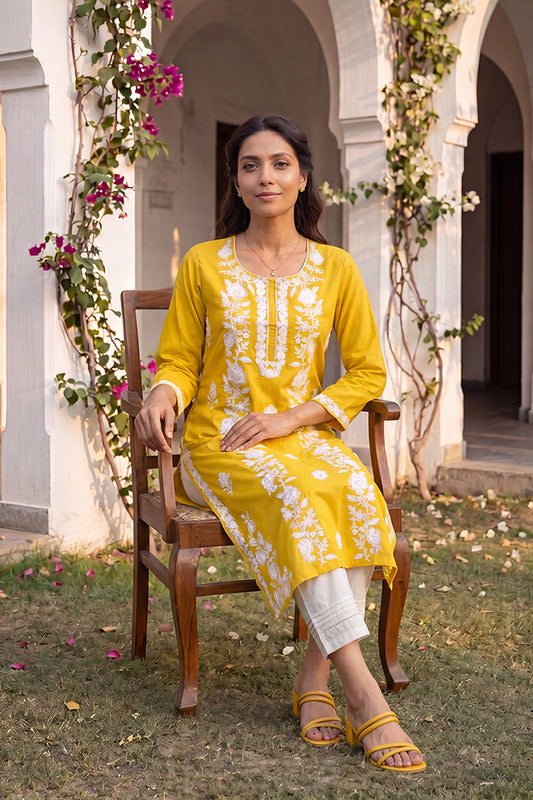 Ahika Womens Yellow Viscose Rayon Solid Embroidered Regular Kurta VCK9816
