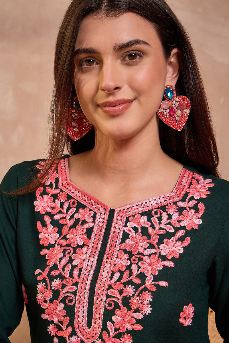 Ahika Womens Green Viscose Rayon Solid Embroidered Top VT1403