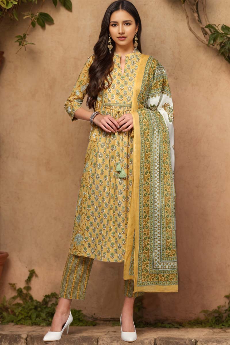 Yellow Pure Cotton Printed Flared Suit Set VKSKD1971