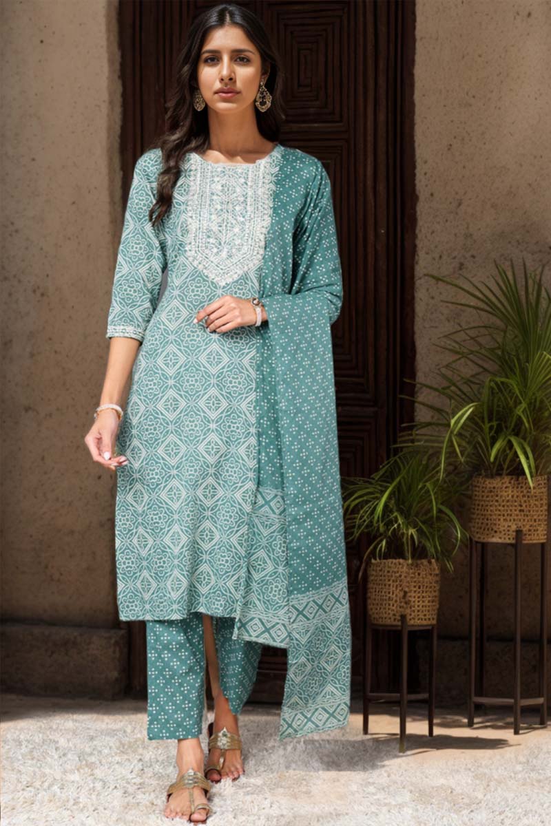 Plus Size Green Pure Cotton Bandhani Printed Straight Suit Set VKSKD1985