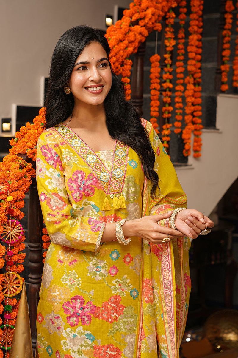 Yellow Viscose Rayon Geometric Embroidered Straight Kurta Trousers With Dupatta PKSKD3080