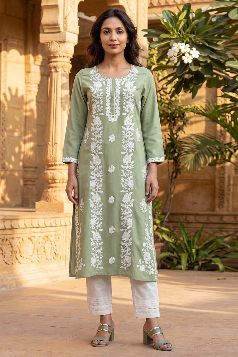 Ahika Womens Green Viscose Rayon Solid Embroidered Regular Kurta VCK9813