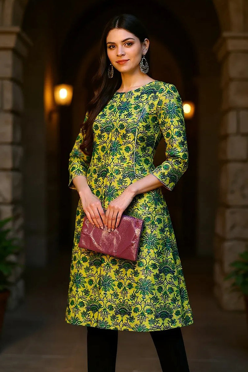 Women Cotton Printed Simple Function Wear Green Kurti VCK1528