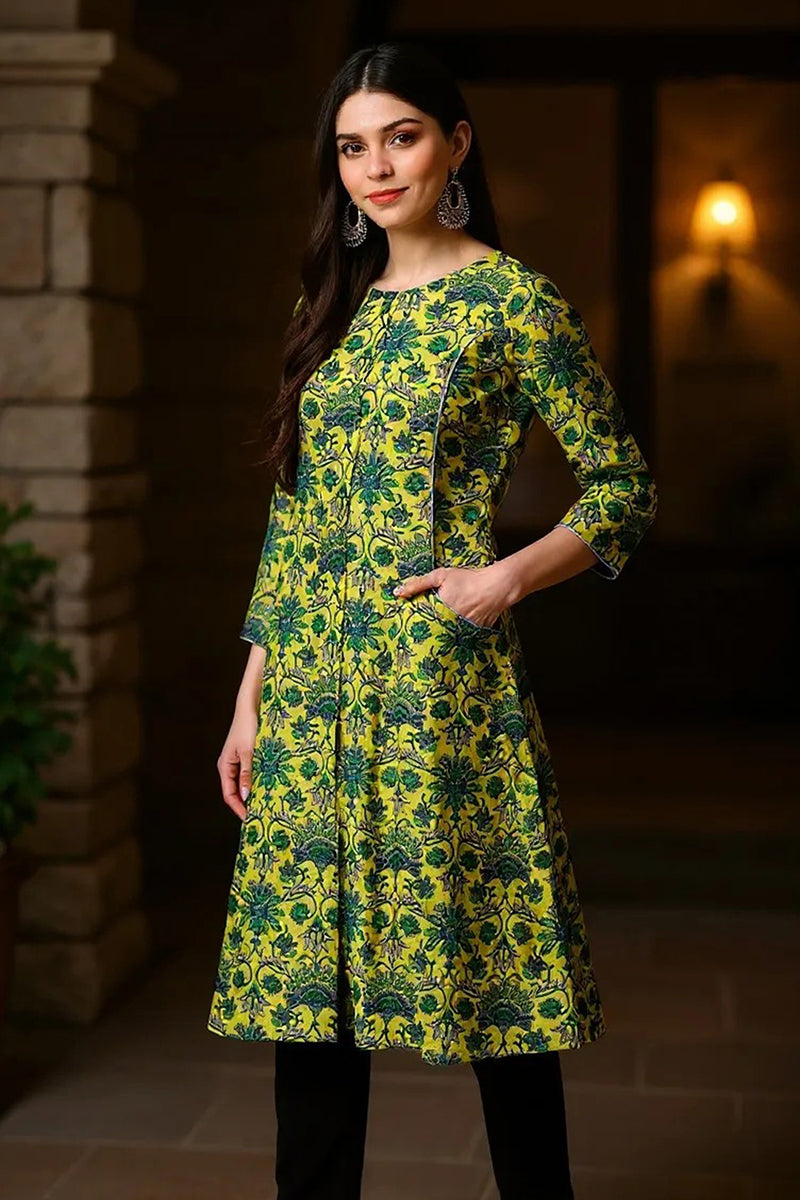 Women Cotton Printed Simple Function Wear Green Kurti VCK1528