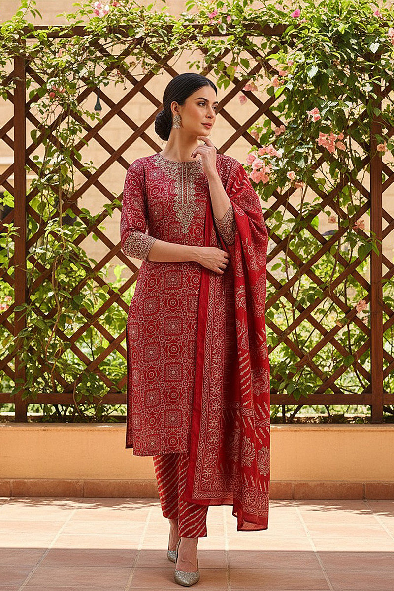 Maroon Silk Blend Ethnic Motifs Printed Straight Suit Set PKSKD2201