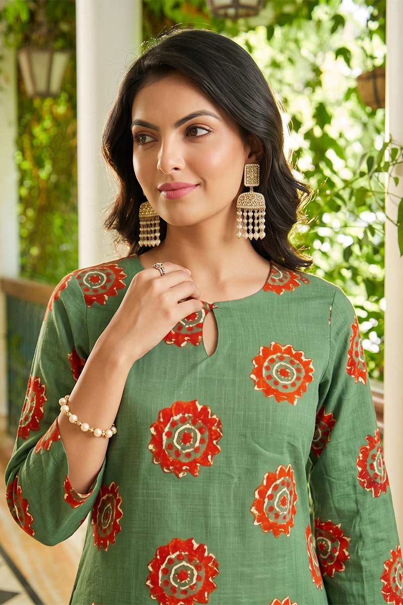 Rama Green Cotton Fabric Color Fancy Daily Wear Kurti VCK1295