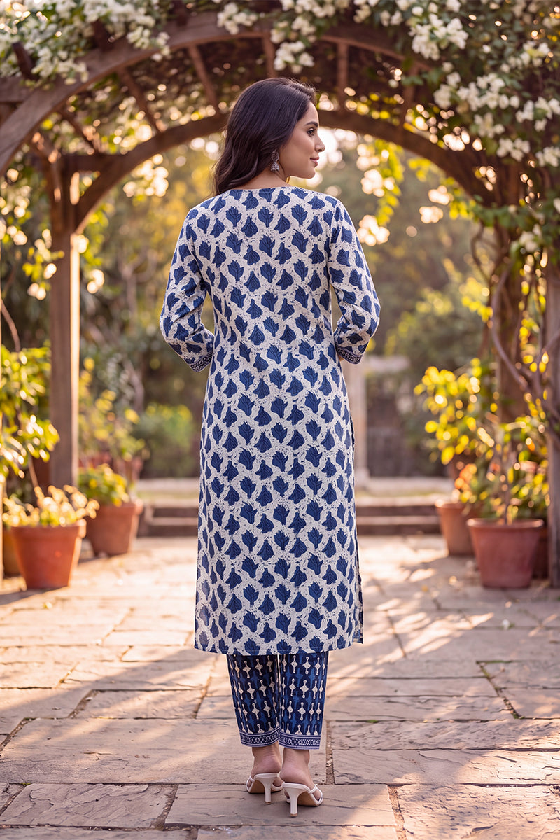 Ahika Women's Abstract Printed Kurta with Trouser Set LPKSET1003
