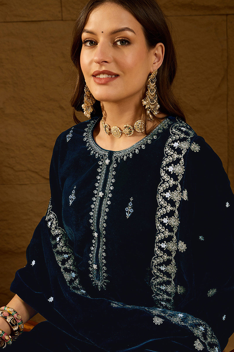 Blue Velvet Solid Embroidered Straight Trousers Suit Set PKSKD2277