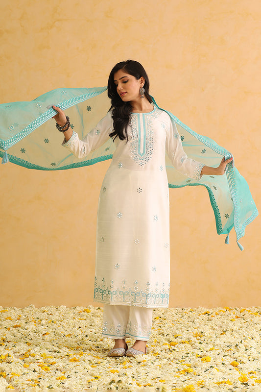 White Silk Blend Solid Embroidered Straight Trouser Suit Set PKSKD2478