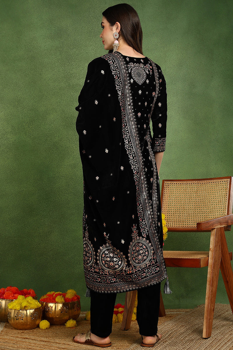 Black Velvet Ethnic Motifs Printed Straight Suit Set PKSKD2768