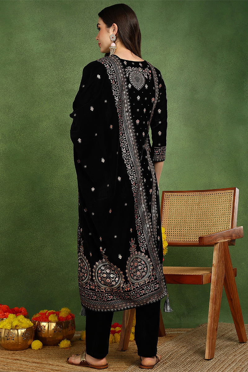 Black Velvet Ethnic Motifs Printed Straight Suit Set PKSKD2768