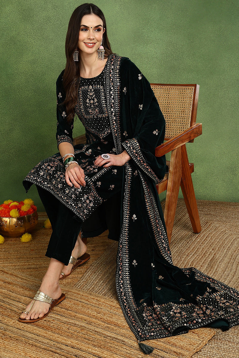 Green Velvet Ethnic Motifs Printed Straight Suit Set PKSKD2772