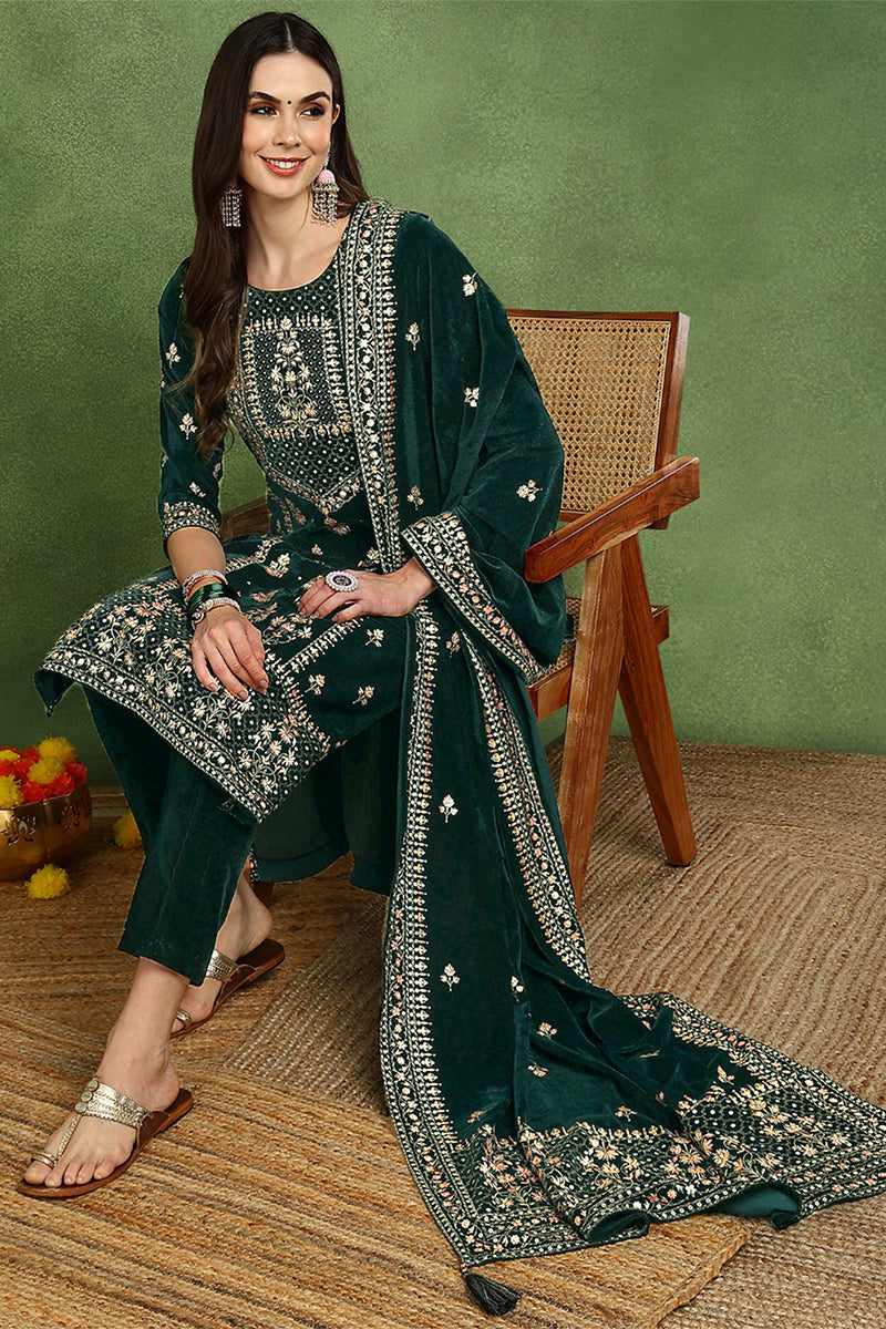 Green Velvet Ethnic Motifs Printed Straight Suit Set PKSKD2772