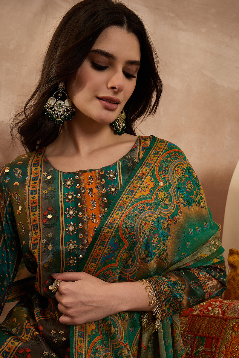 Green Viscose Rayon Solid Embroidered Straight Kurta Trousers With Dupatta PKSKD2801