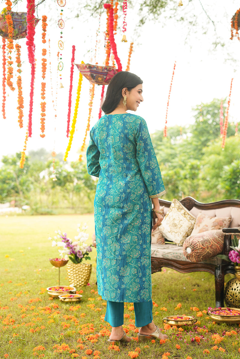 Blue Viscose Rayon Solid Embroidered Straight Kurta Trousers With Dupatta PKSKD3057